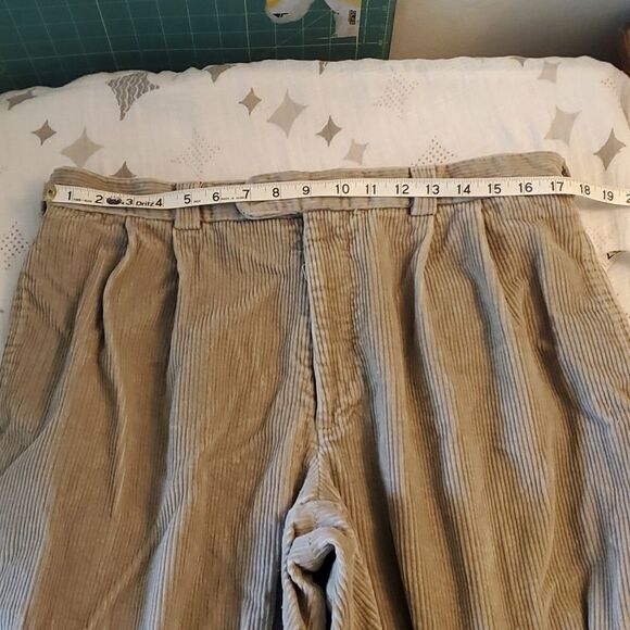 🥳Host Pick 💥Perry Ellis corduroy pants - Picture 2 of 7